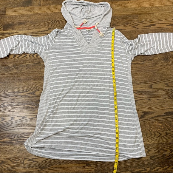 Saint Tropez West Hooded Bathing Suit Coverup - Picture 7 of 7